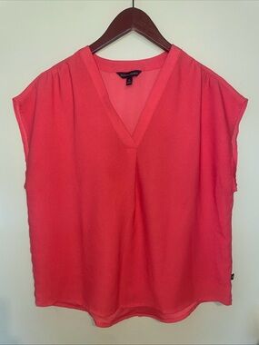 Banana Republic Coral V-Neck Flutter Sleeve Blouse